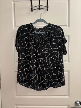 Apt. 9 Black Blouse with White Geometric Print